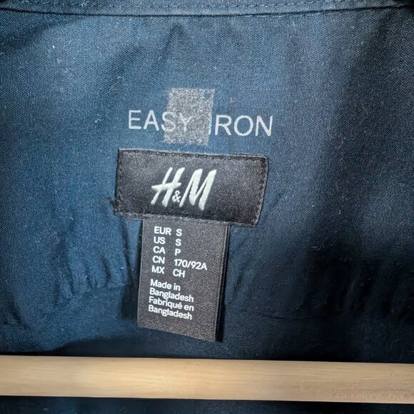H&M Easy Iron Dress Shirt - Picture 3 of 6